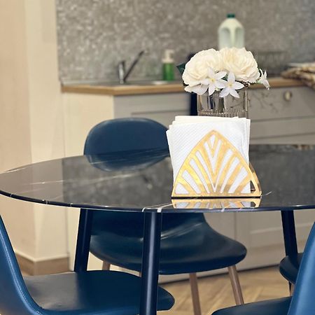 Scio' Apartment-Centro Storico- Наполи Екстериор снимка