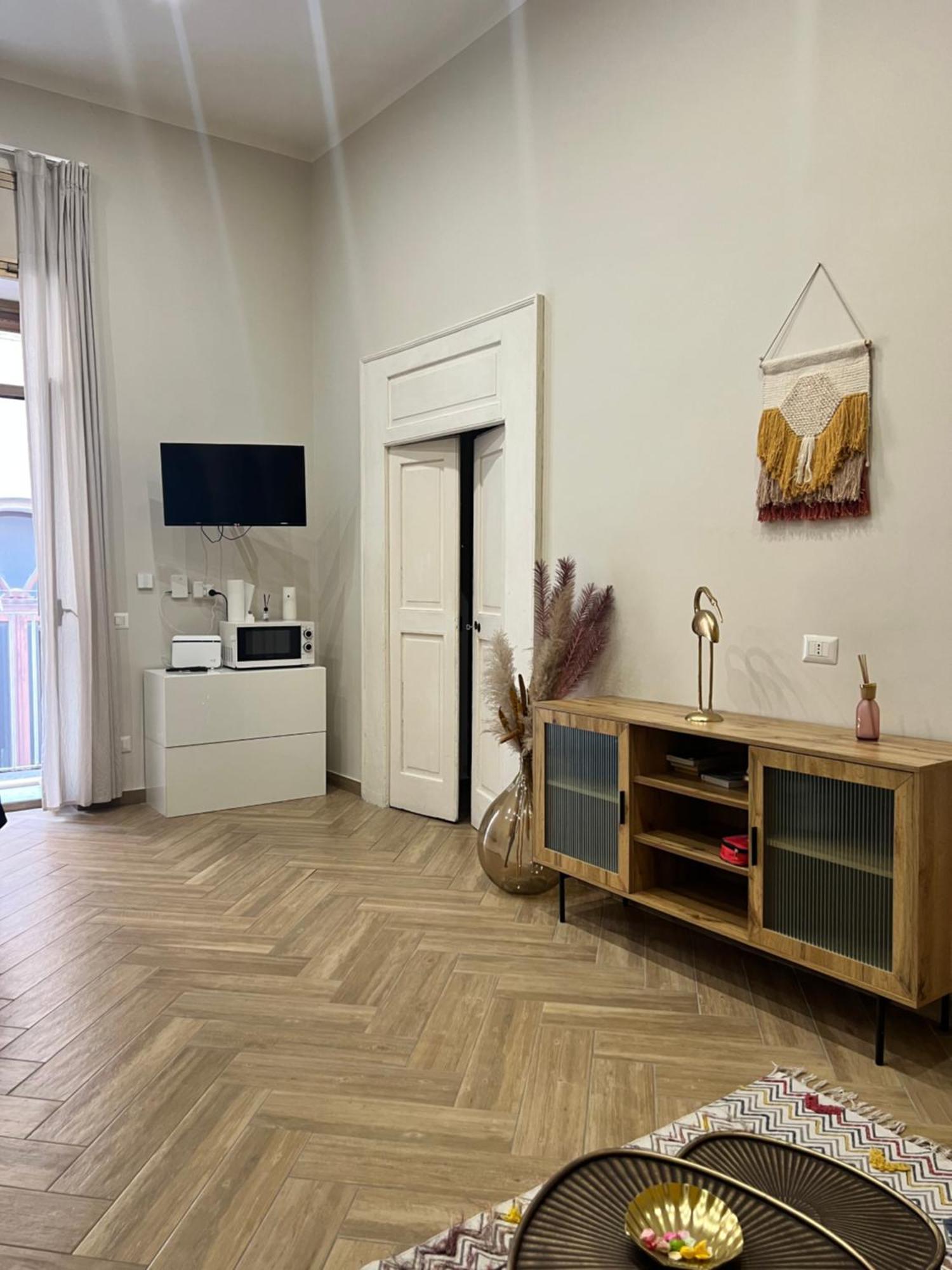 Scio' Apartment-Centro Storico- Наполи Екстериор снимка