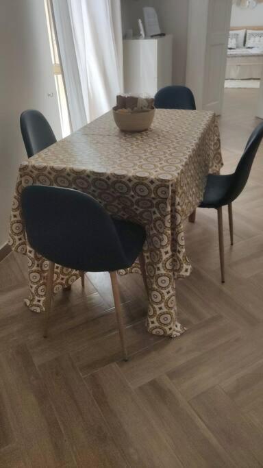 Scio' Apartment-Centro Storico- Наполи Екстериор снимка